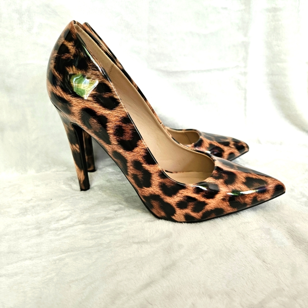 Leopard Pumps